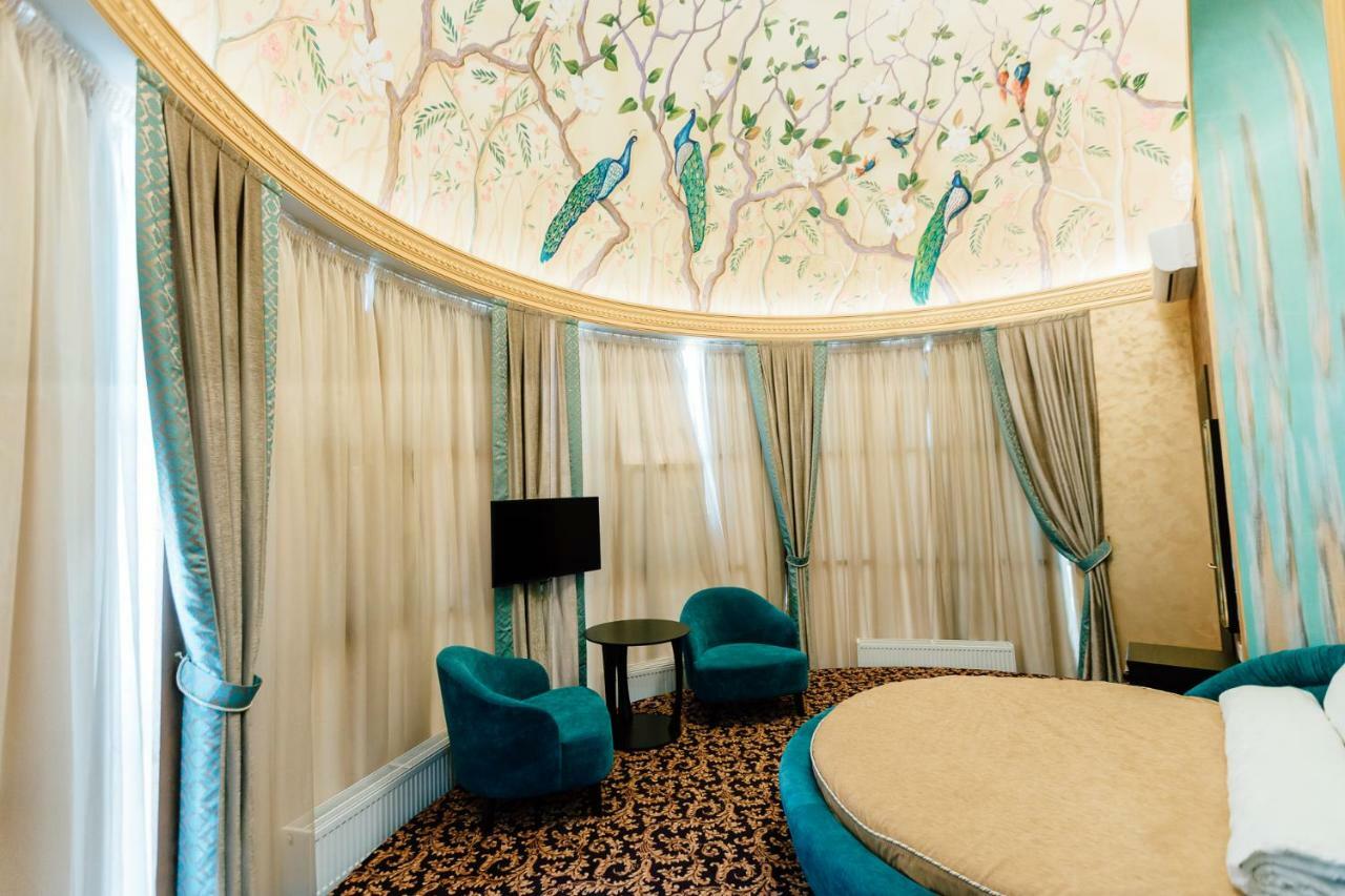Khan-Chinar Hotel دنيبروبيتروفسك المظهر الخارجي الصورة