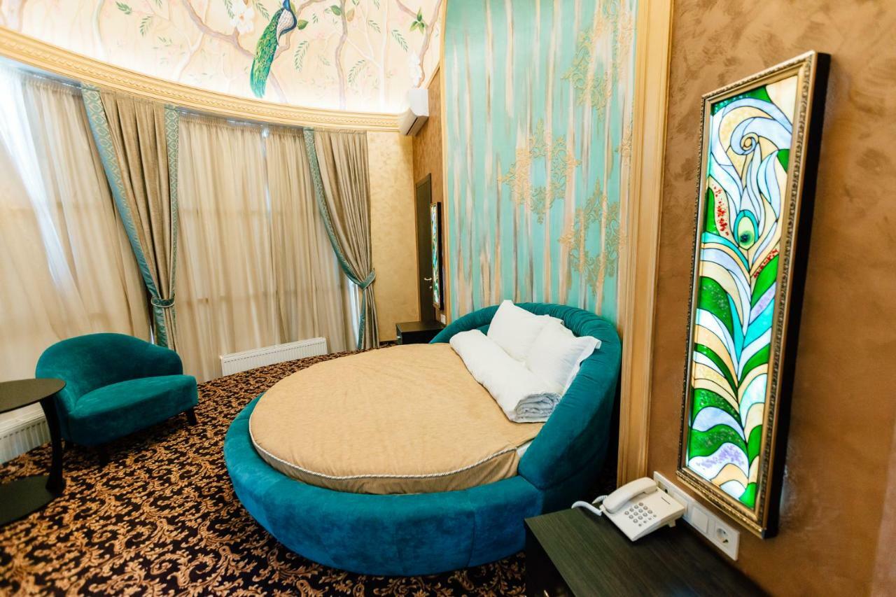 Khan-Chinar Hotel دنيبروبيتروفسك المظهر الخارجي الصورة