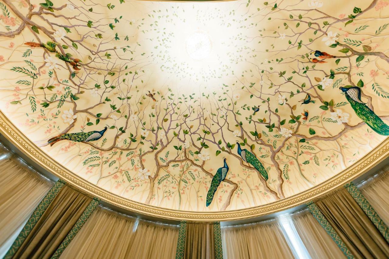 Khan-Chinar Hotel دنيبروبيتروفسك المظهر الخارجي الصورة